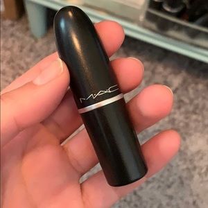MAC Cosmetics Makeup - MAC Diva Antics Lipstick 💄 MAC Cosmetics Makeup - MAC Diva Antics Lipstick 💄
